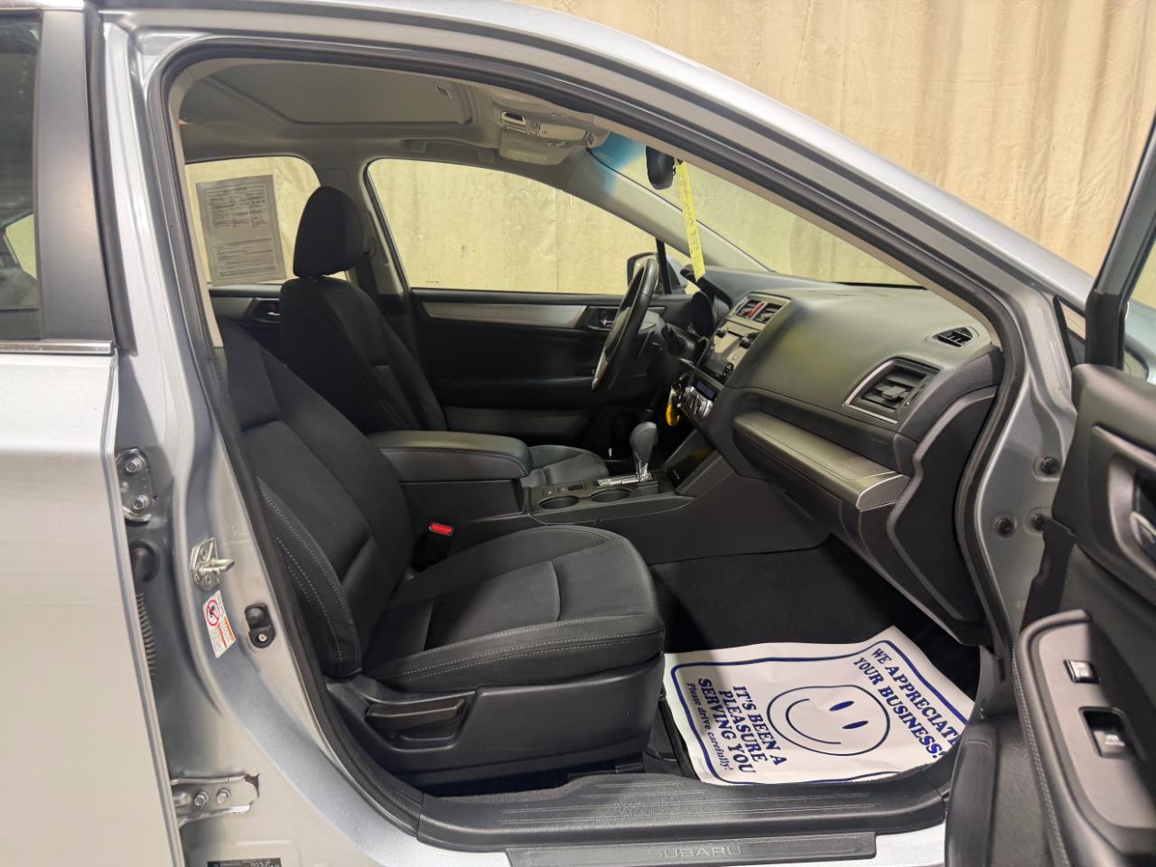 Subaru Legacy 4dr Sdn 2.5i Premium PZEV 2016