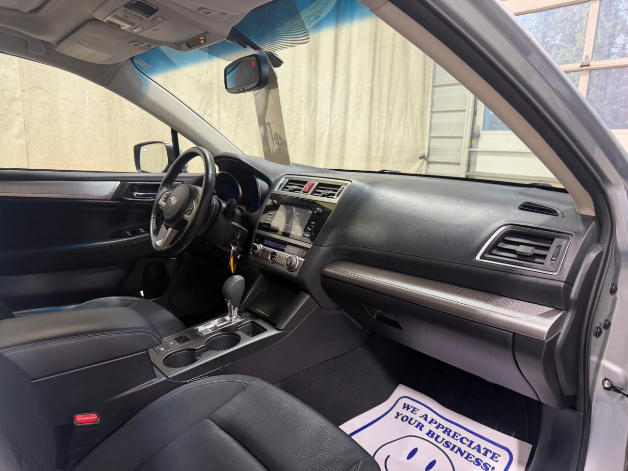 Subaru Legacy 4dr Sdn 2.5i Premium PZEV 2016