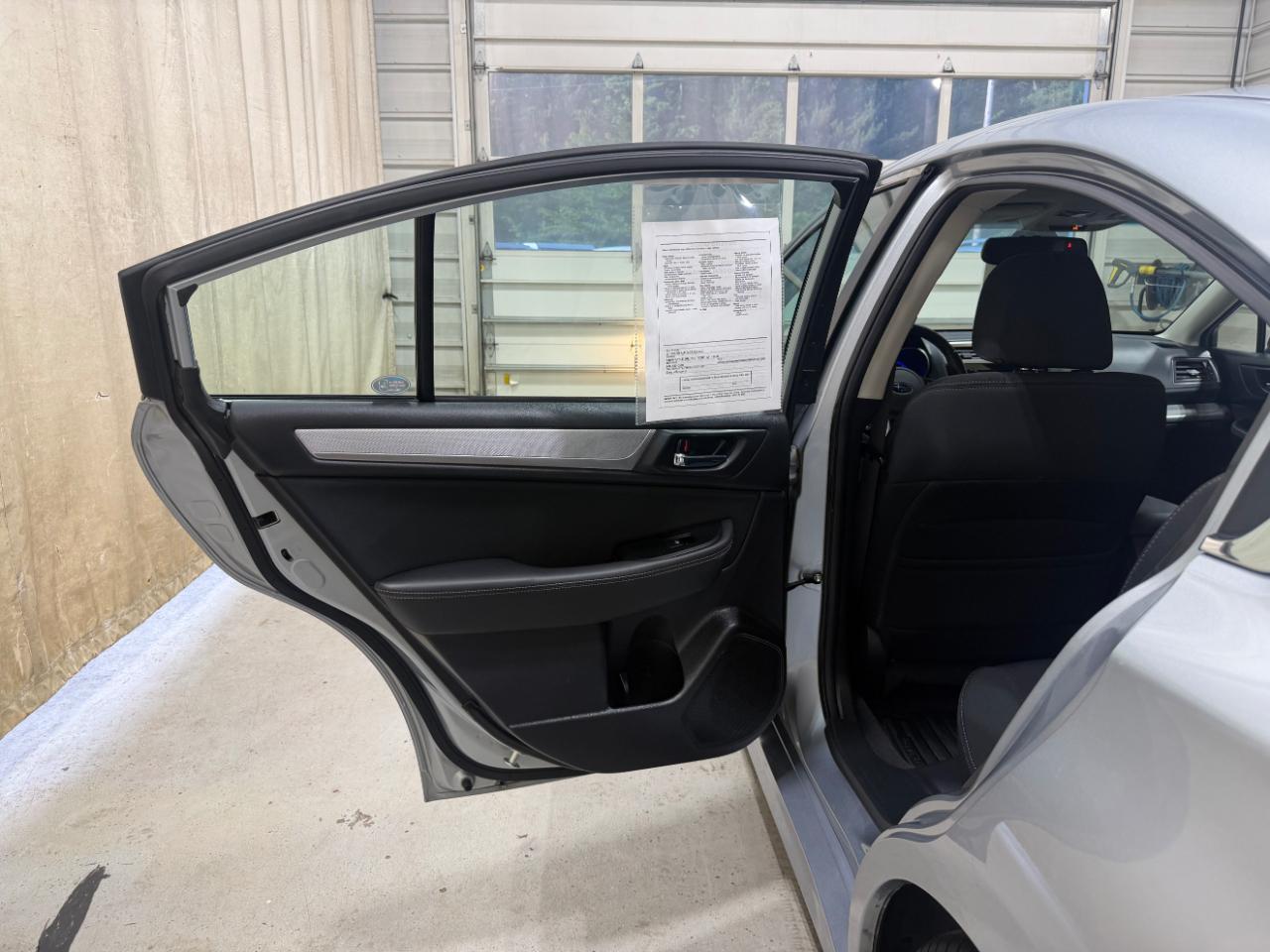 Subaru Legacy 4dr Sdn 2.5i Premium PZEV 2016