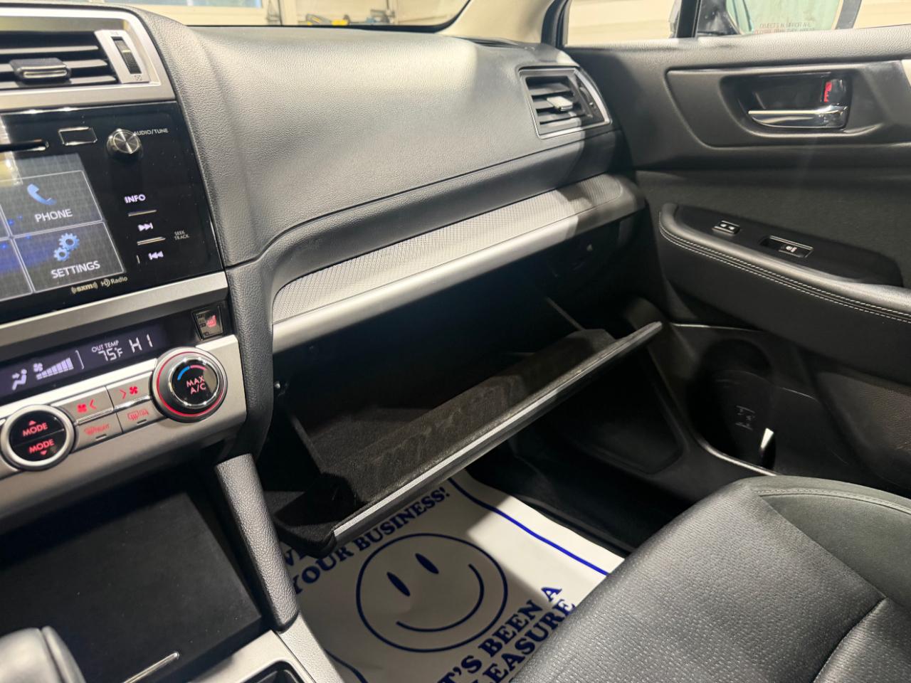 Subaru Legacy 4dr Sdn 2.5i Premium PZEV 2016