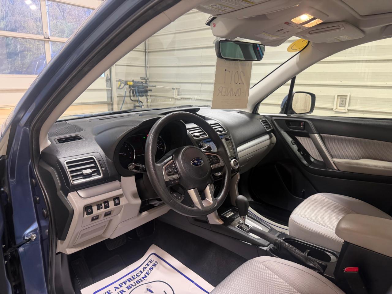 Subaru Forester 2.5i Premium CVT 2017