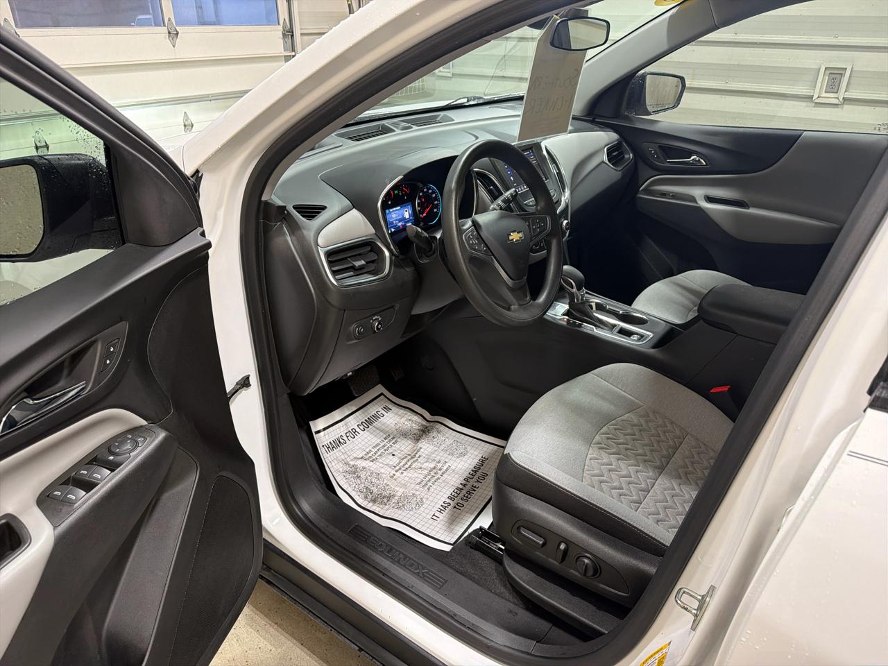 Chevrolet Equinox FWD 4dr LS w/1FL 2023
