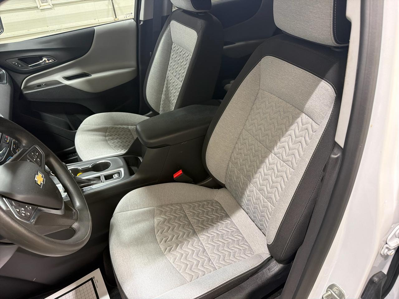Chevrolet Equinox FWD 4dr LS w/1FL 2023