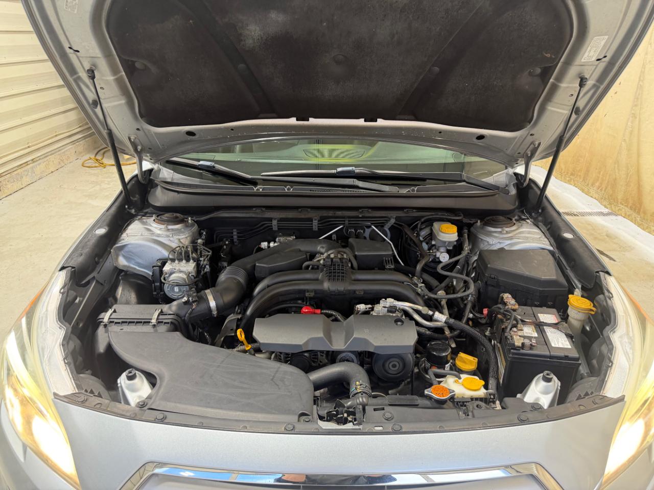 Subaru Outback 4dr Wgn 2.5i Limited 2015