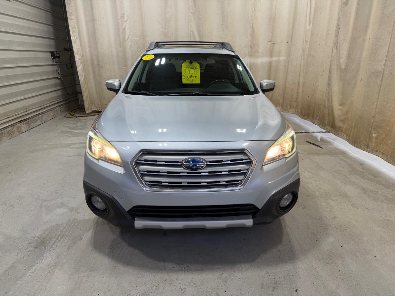 Subaru Outback 4dr Wgn 2.5i Limited 2015