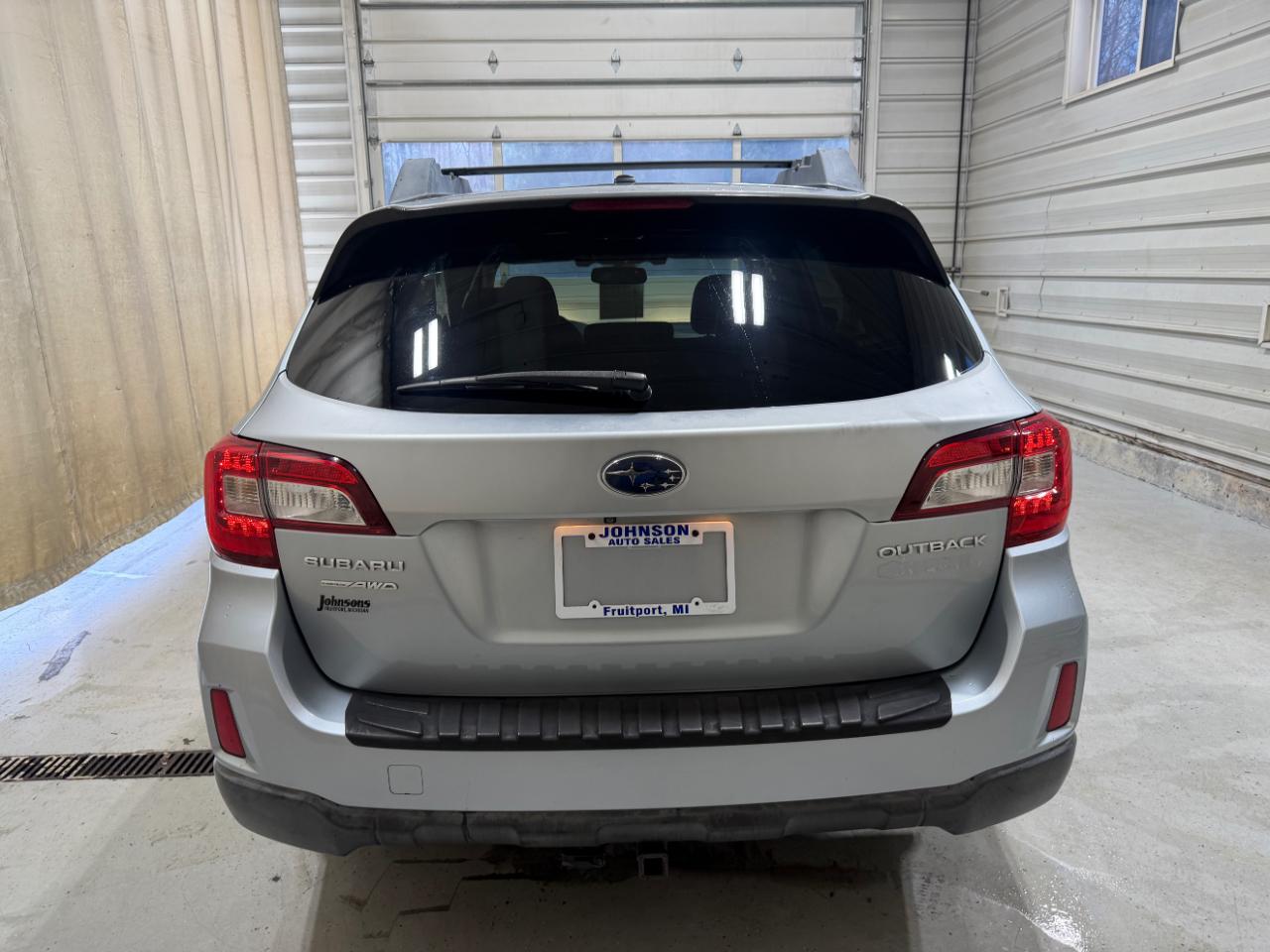Subaru Outback 4dr Wgn 2.5i Limited 2015