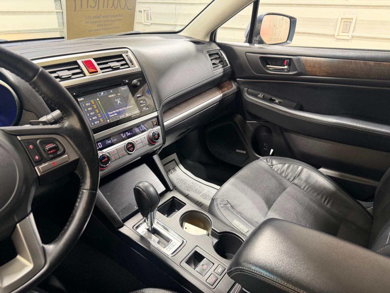 Subaru Outback 4dr Wgn 2.5i Limited 2015