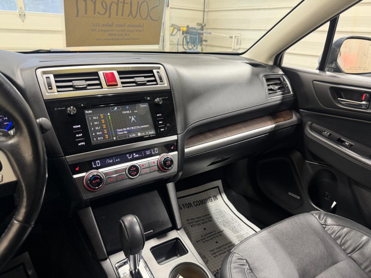 Subaru Outback 4dr Wgn 2.5i Limited 2015