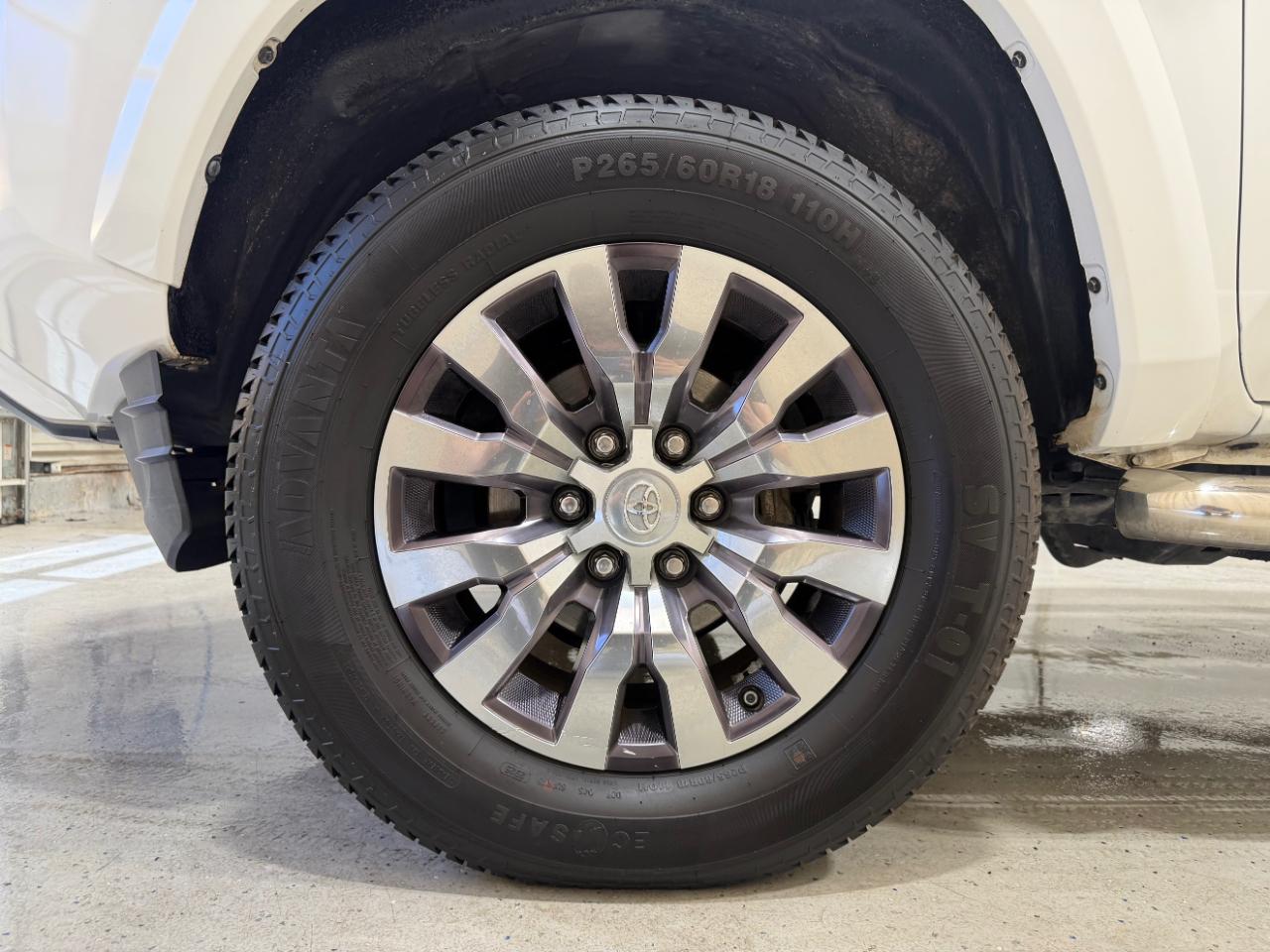 Toyota Tacoma 4WD TRD Sport Double Cab 5' Bed V6 AT (Natl) 2019