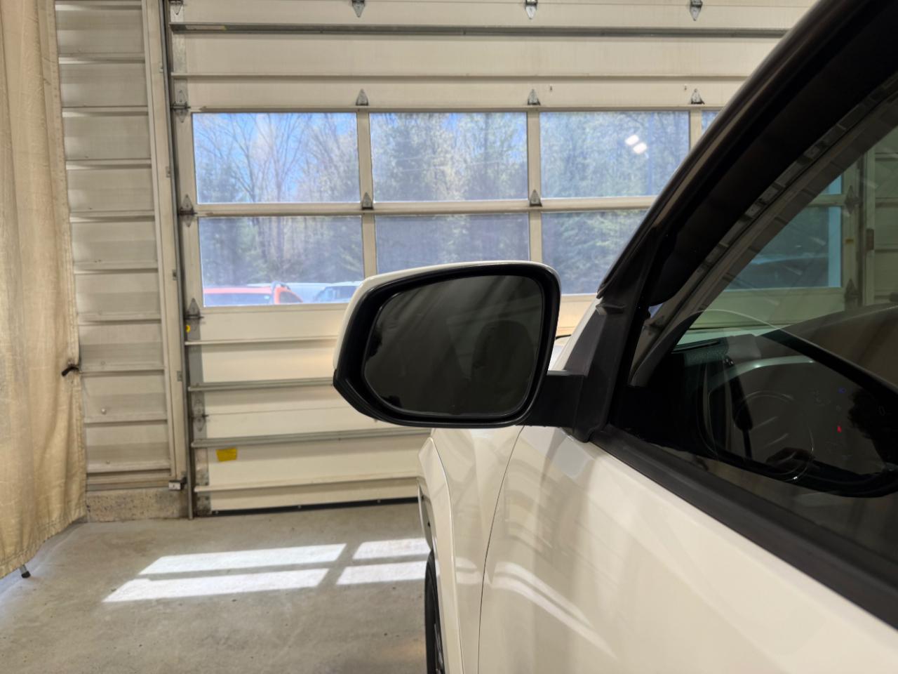 Toyota Tacoma 4WD TRD Sport Double Cab 5' Bed V6 AT (Natl) 2019