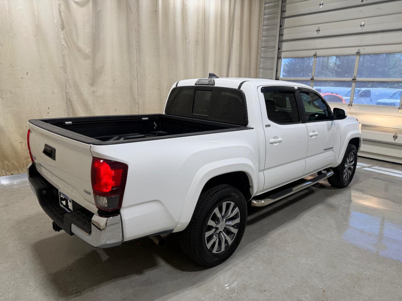 Toyota Tacoma 4WD TRD Sport Double Cab 5' Bed V6 AT (Natl) 2019