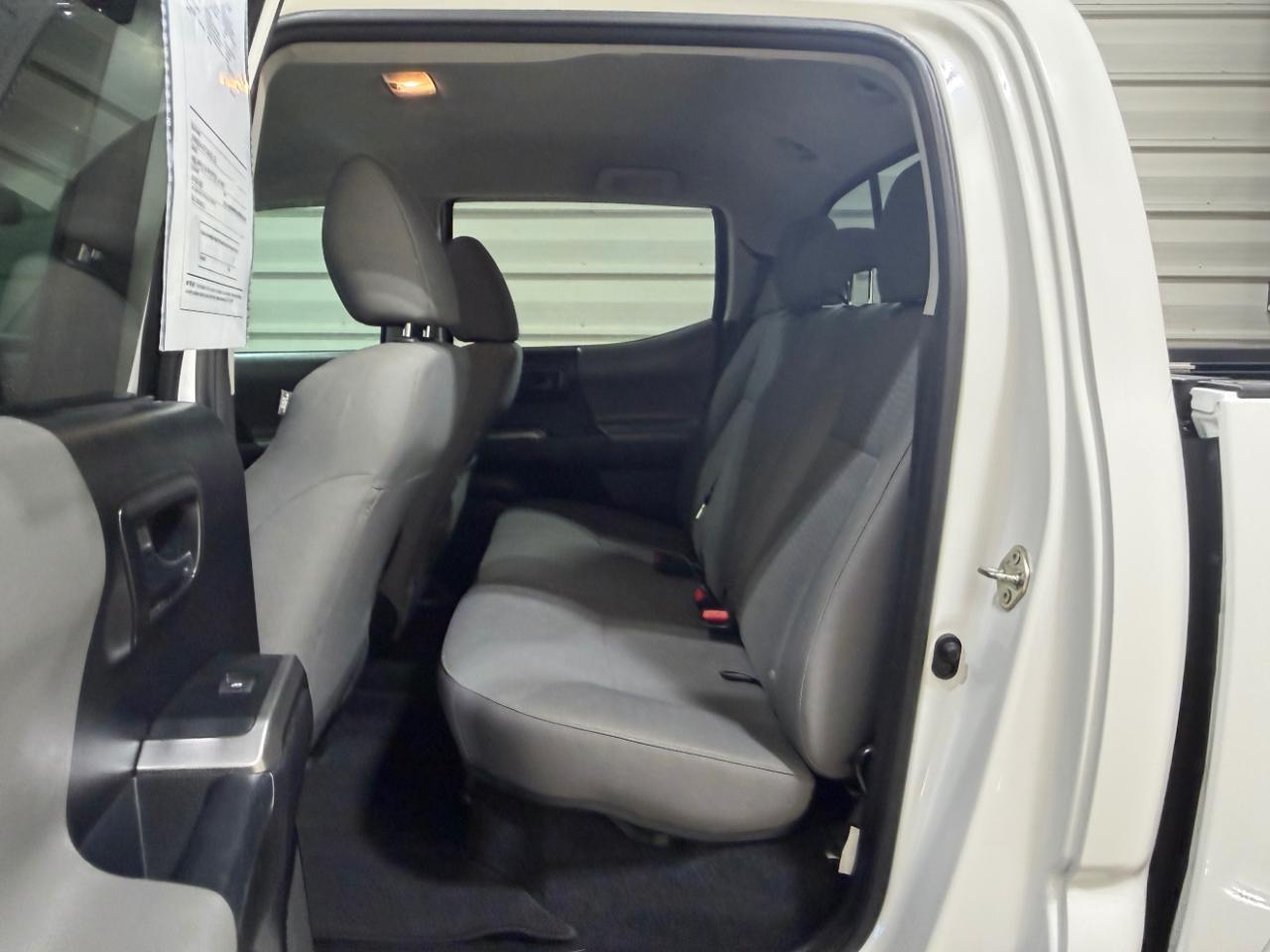 Toyota Tacoma 4WD TRD Sport Double Cab 5' Bed V6 AT (Natl) 2019