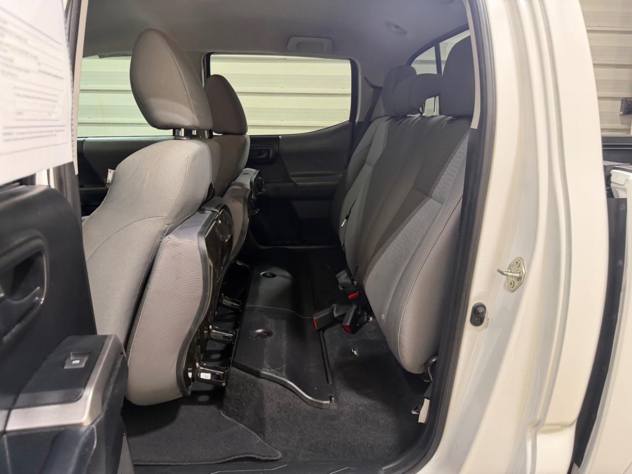 Toyota Tacoma 4WD TRD Sport Double Cab 5' Bed V6 AT (Natl) 2019