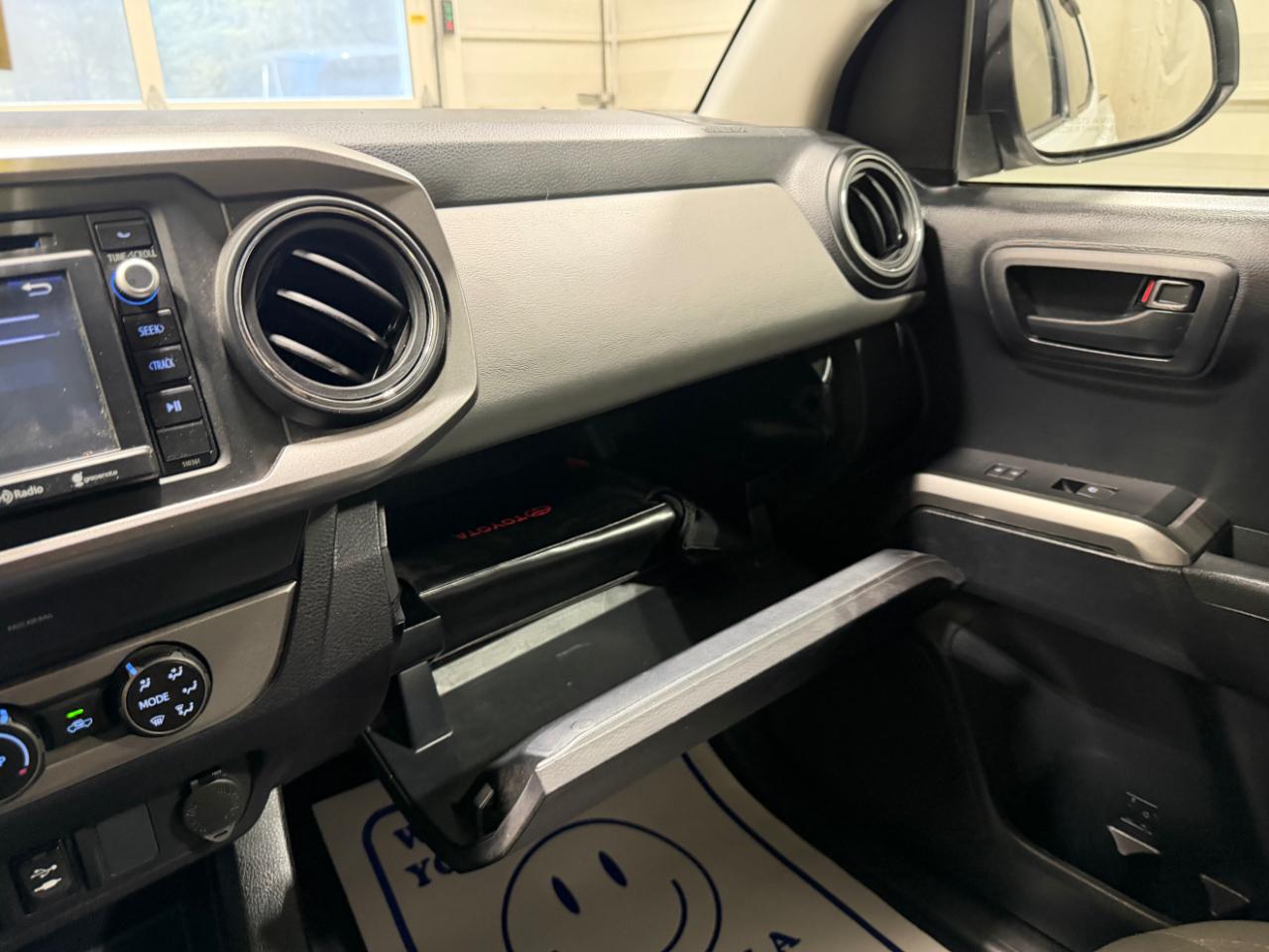 Toyota Tacoma 4WD TRD Sport Double Cab 5' Bed V6 AT (Natl) 2019