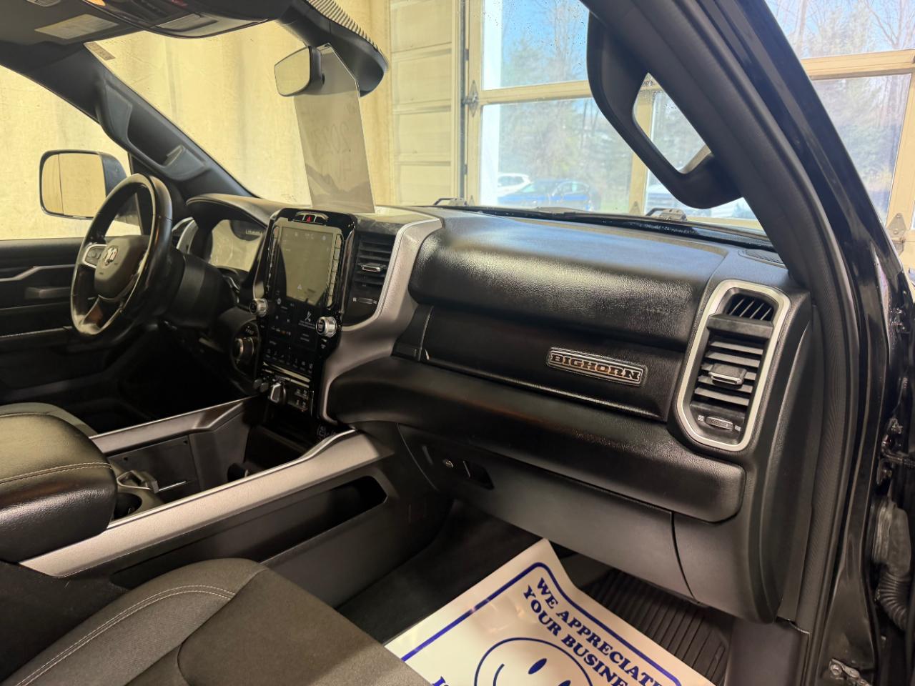 RAM 1500 Big Horn 4x4 Crew Cab 5'7" Box 2023