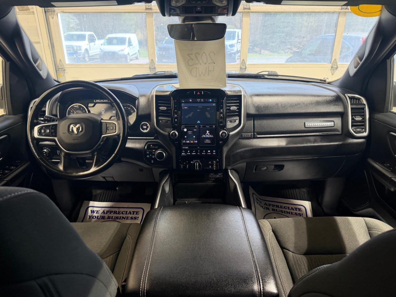 RAM 1500 Big Horn 4x4 Crew Cab 5'7" Box 2023