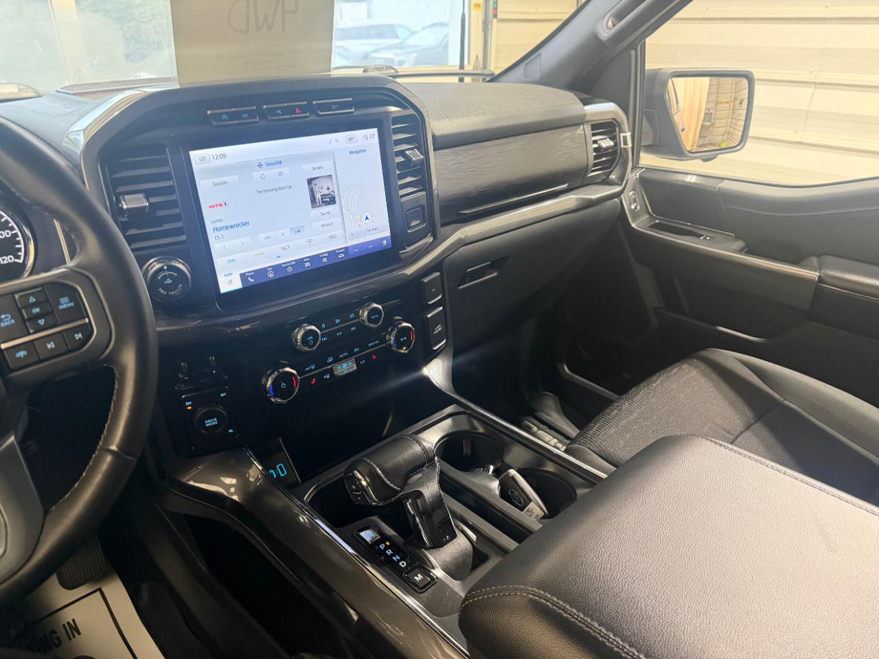 Ford F-150 XLT 4WD SuperCrew 5.5' Box 2023