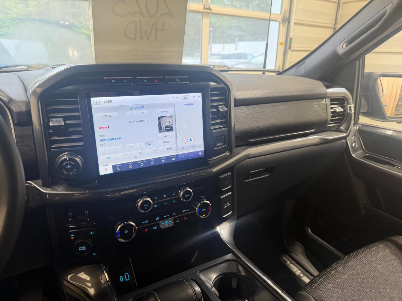 Ford F-150 XLT 4WD SuperCrew 5.5' Box 2023