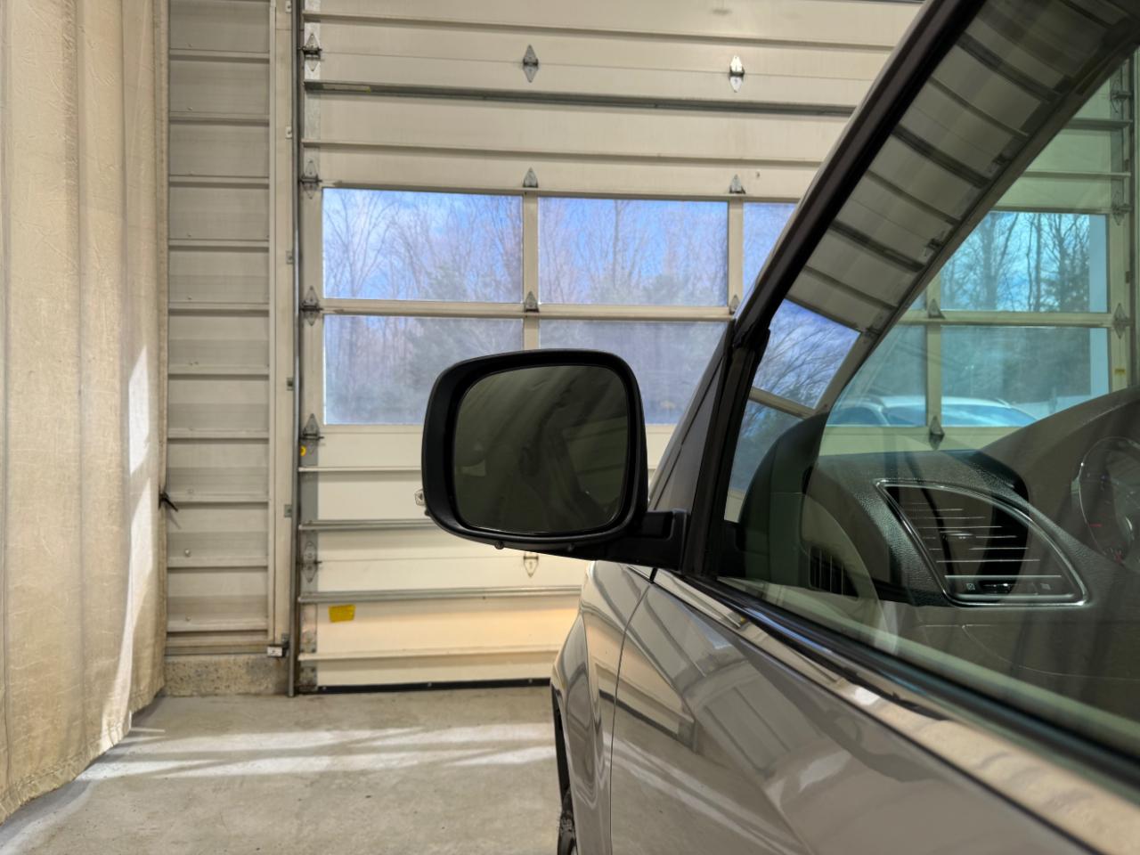Chrysler Town & Country 4dr Wgn Limited 2014