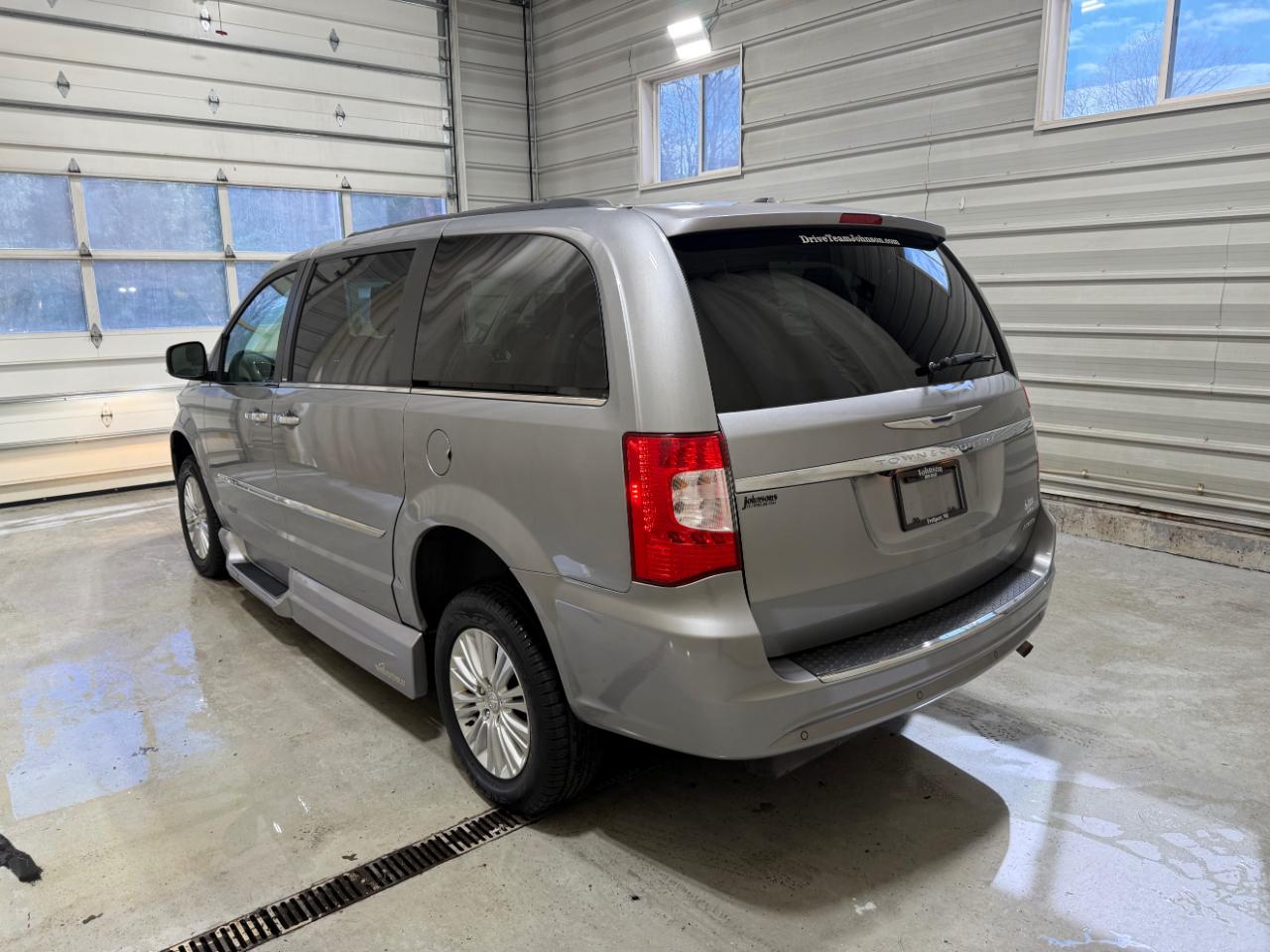Chrysler Town & Country 4dr Wgn Limited 2014