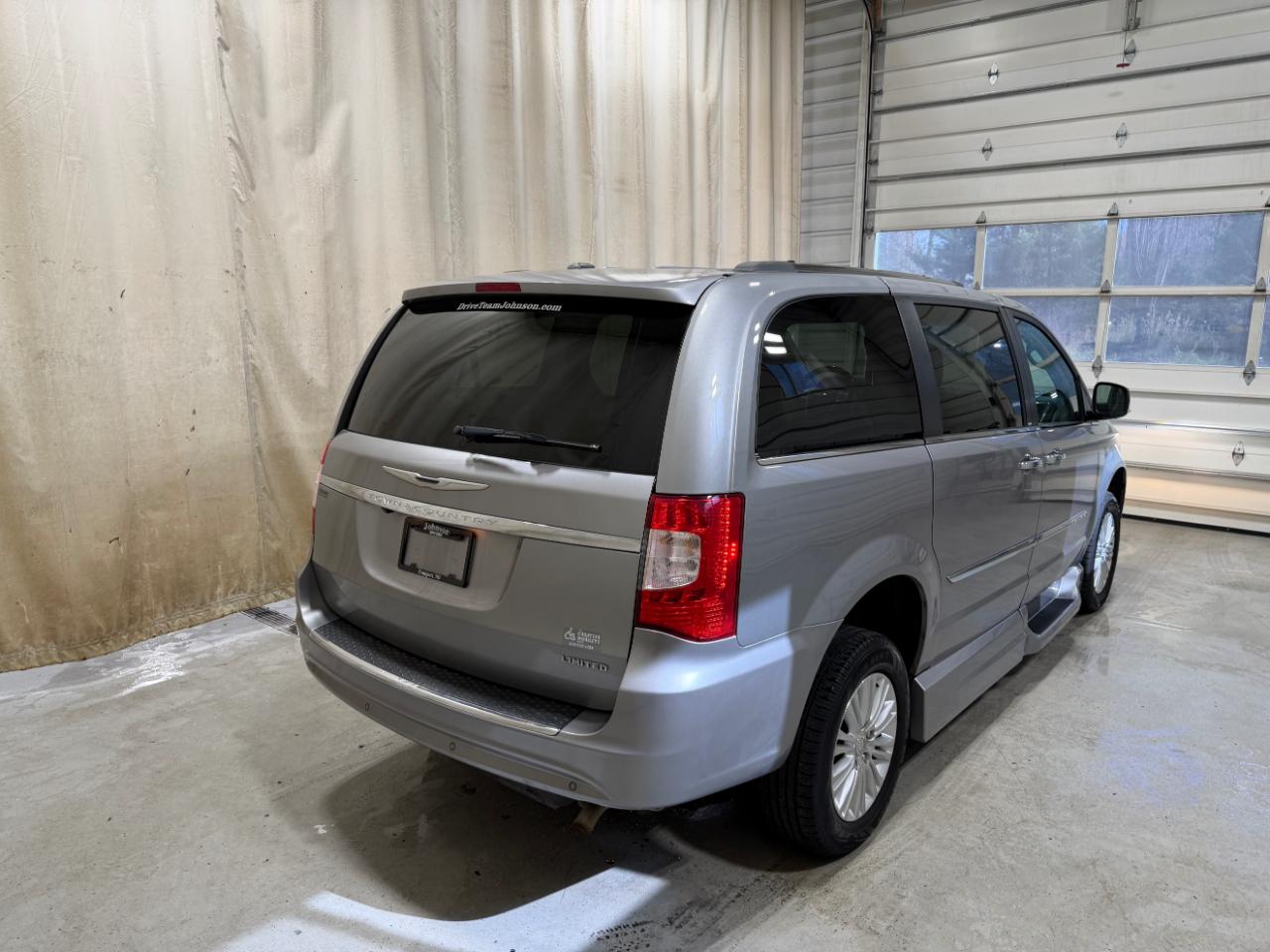 Chrysler Town & Country 4dr Wgn Limited 2014