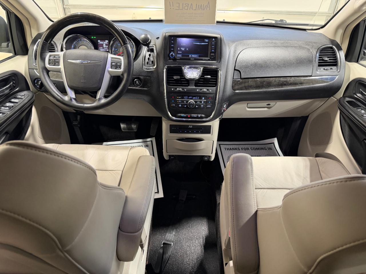 Chrysler Town & Country 4dr Wgn Limited 2014