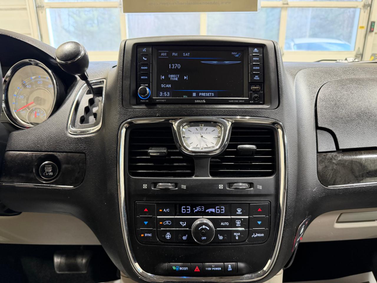 Chrysler Town & Country 4dr Wgn Limited 2014