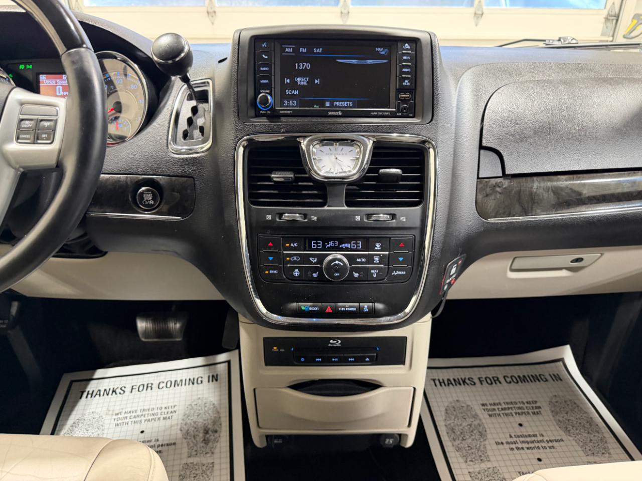 Chrysler Town & Country 4dr Wgn Limited 2014