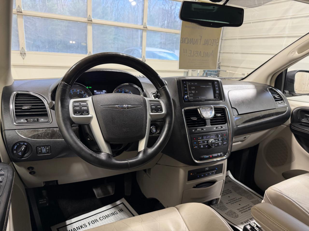Chrysler Town & Country 4dr Wgn Limited 2014