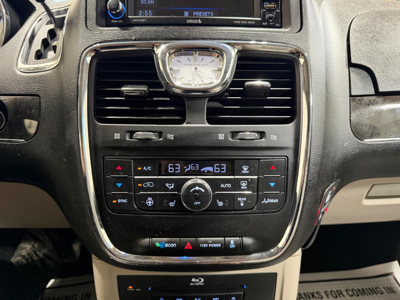 Chrysler Town & Country 4dr Wgn Limited 2014