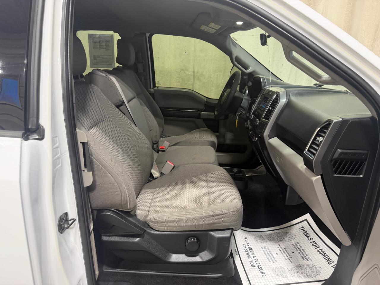 Ford F-150 4WD SuperCab 145" XLT 2016