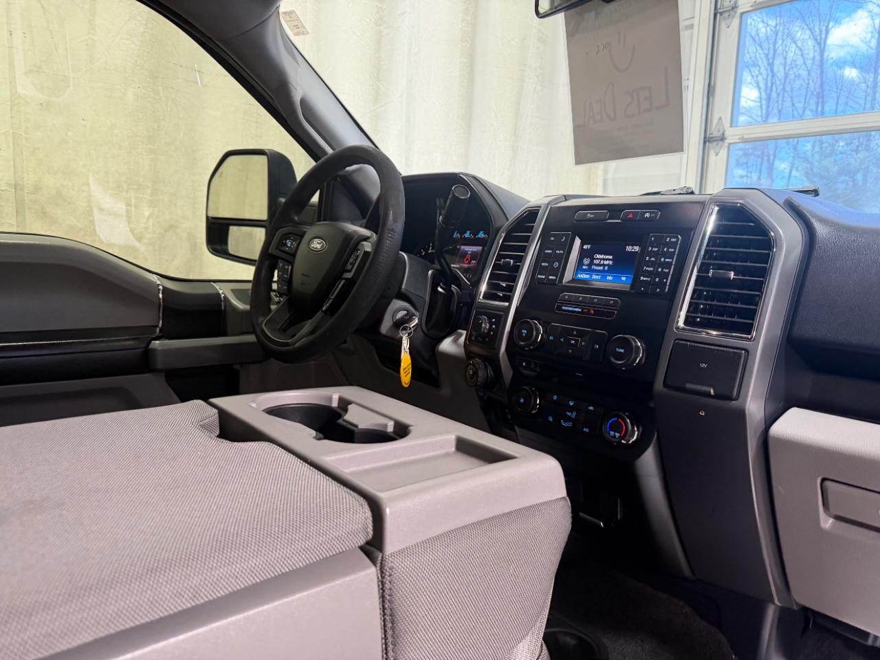 Ford F-150 4WD SuperCab 145" XLT 2016