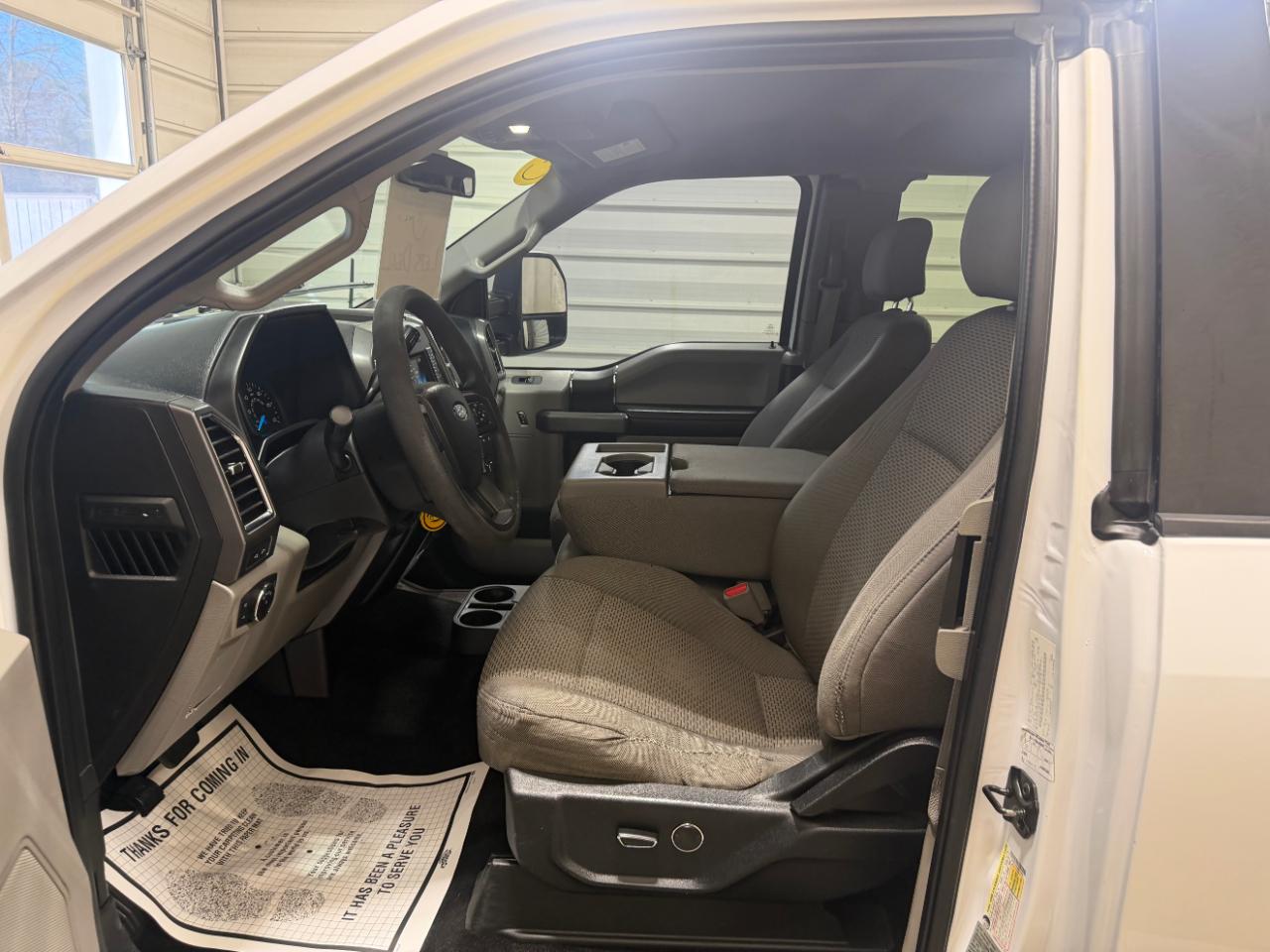 Ford F-150 4WD SuperCab 145" XLT 2016