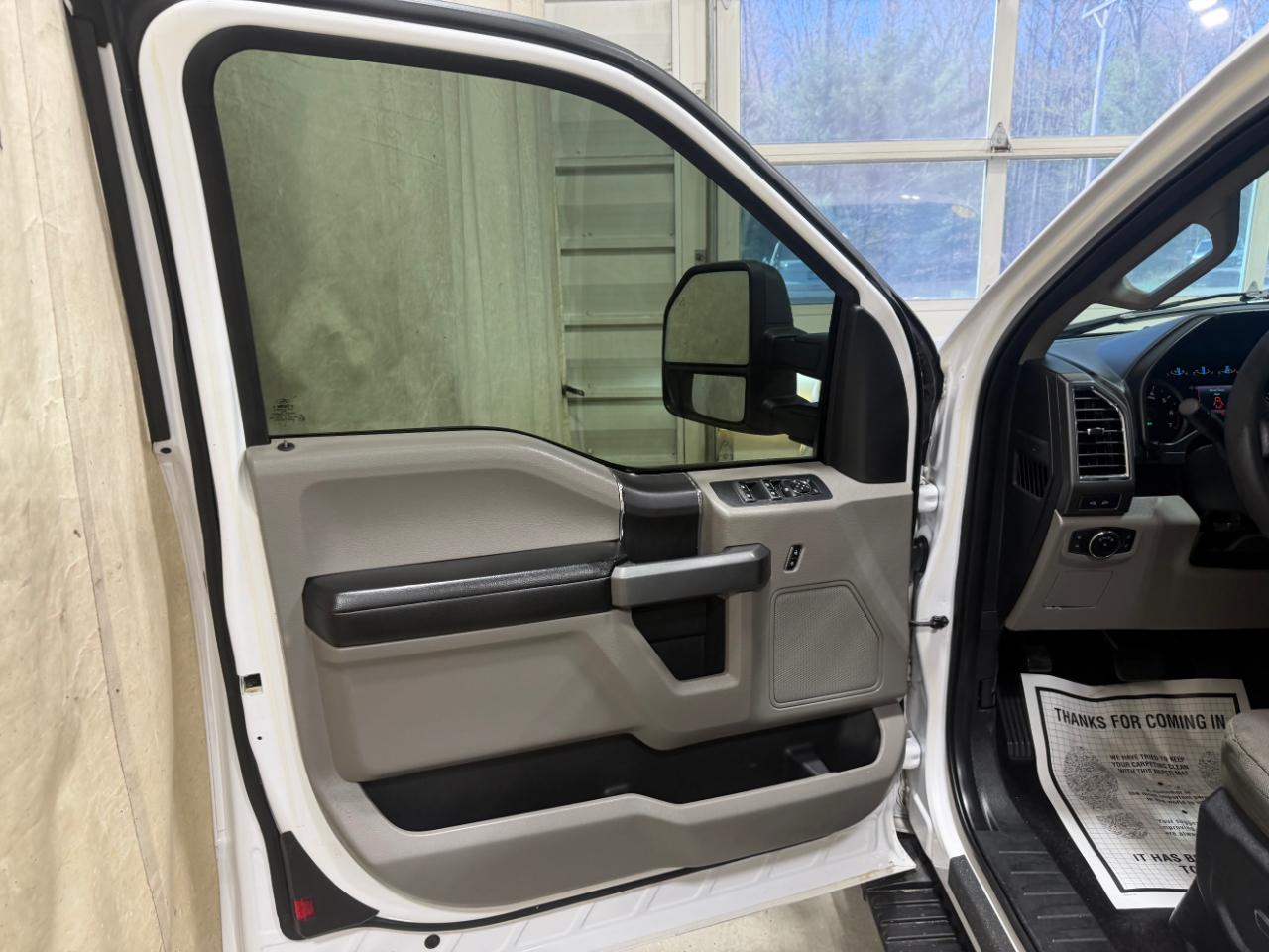 Ford F-150 4WD SuperCab 145" XLT 2016