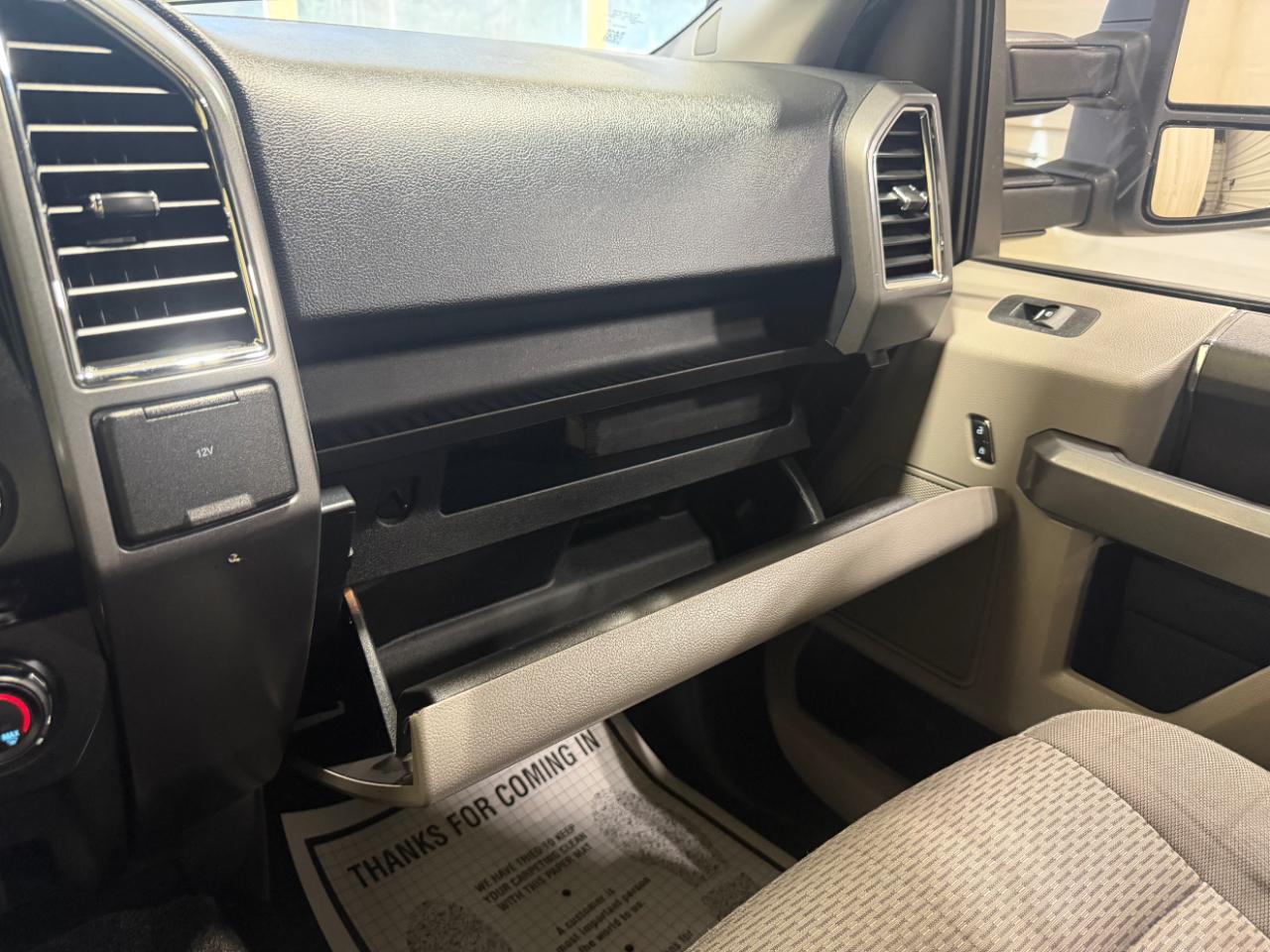 Ford F-150 4WD SuperCab 145" XLT 2016