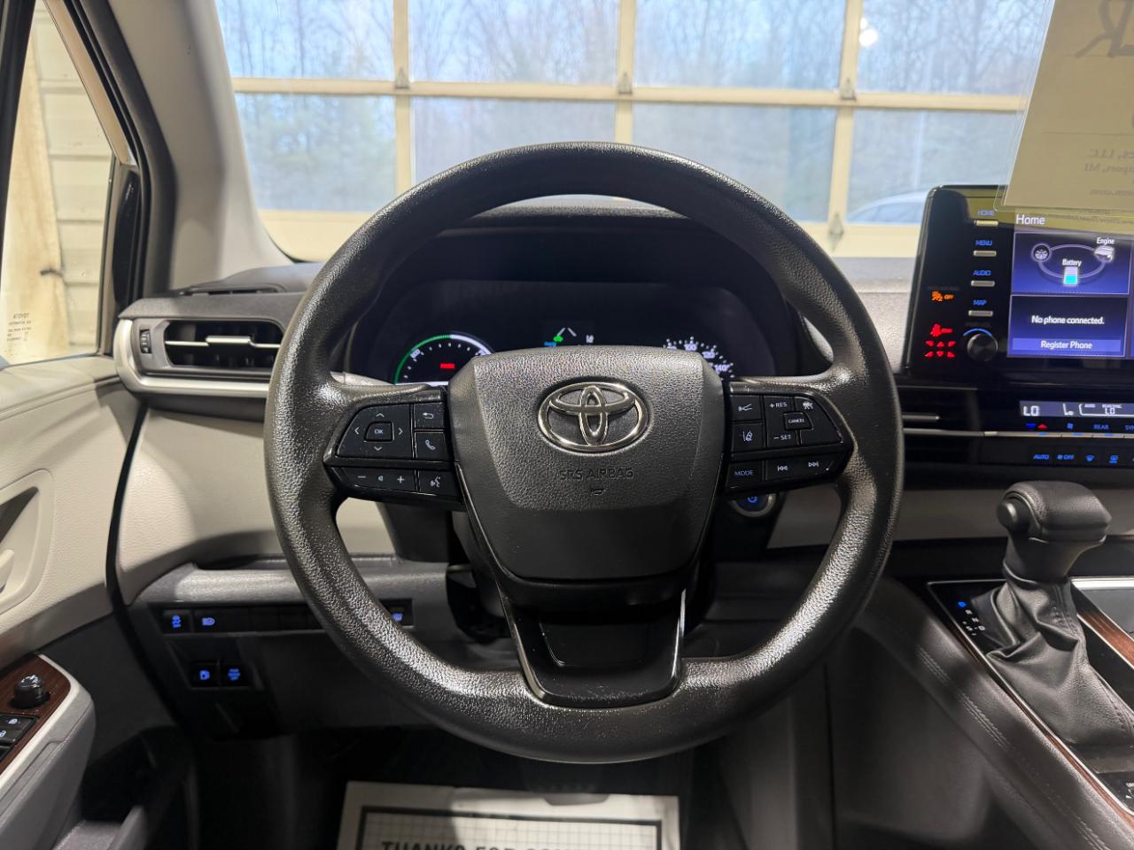Toyota Sienna LE AWD 8-Passenger (Natl) 2023