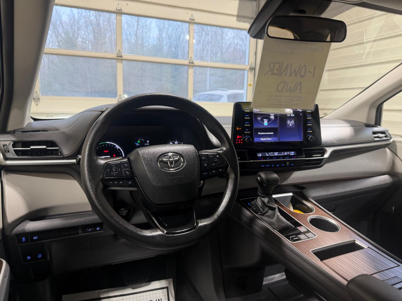 Toyota Sienna LE AWD 8-Passenger (Natl) 2023