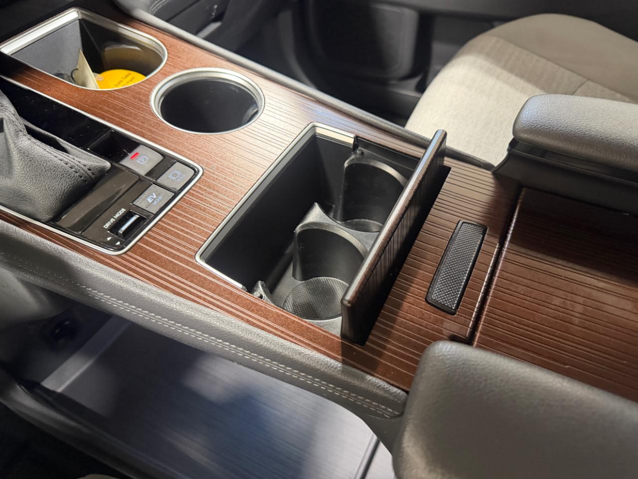 Toyota Sienna LE AWD 8-Passenger (Natl) 2023