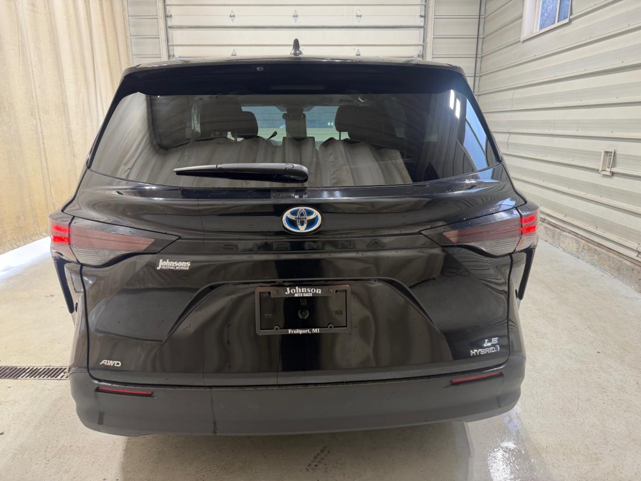 Toyota Sienna LE AWD 8-Passenger (Natl) 2023