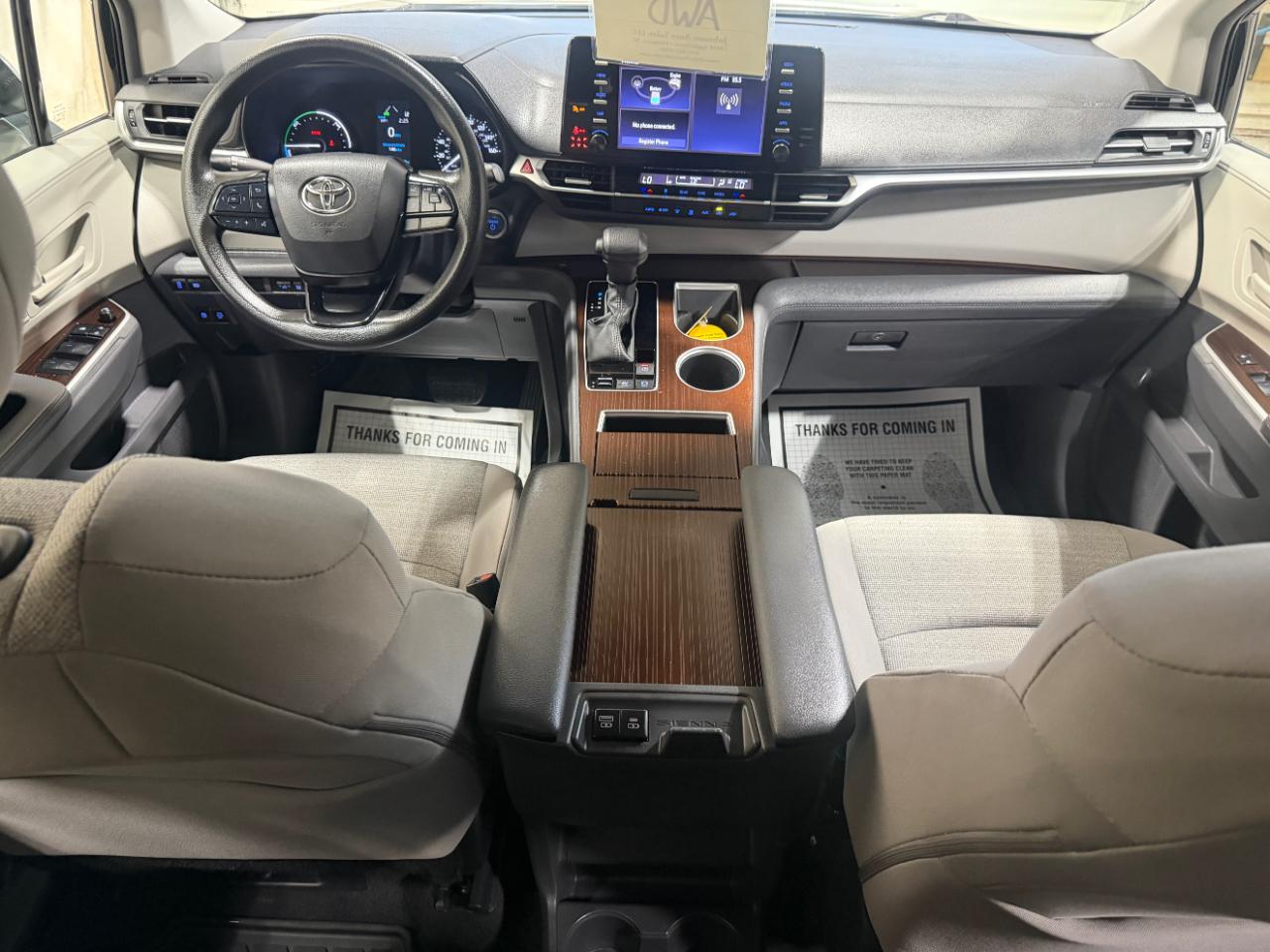 Toyota Sienna LE AWD 8-Passenger (Natl) 2023
