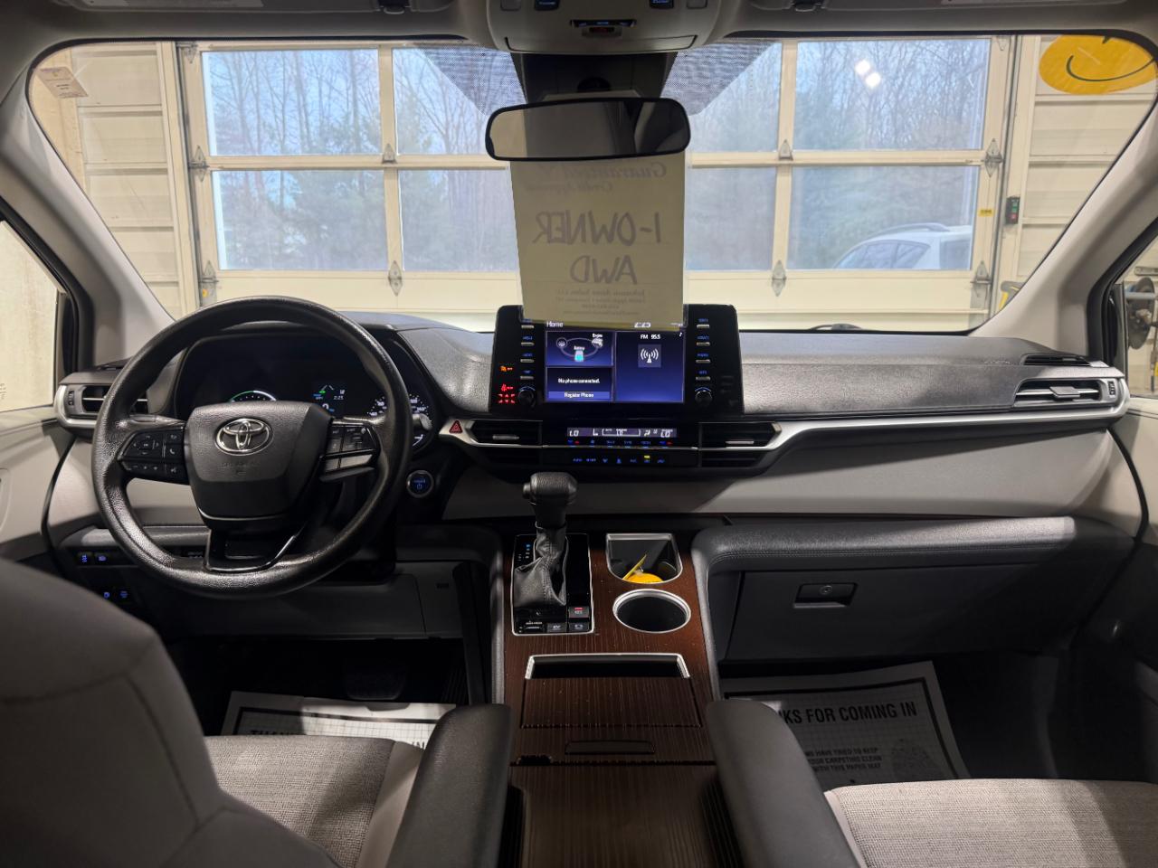Toyota Sienna LE AWD 8-Passenger (Natl) 2023