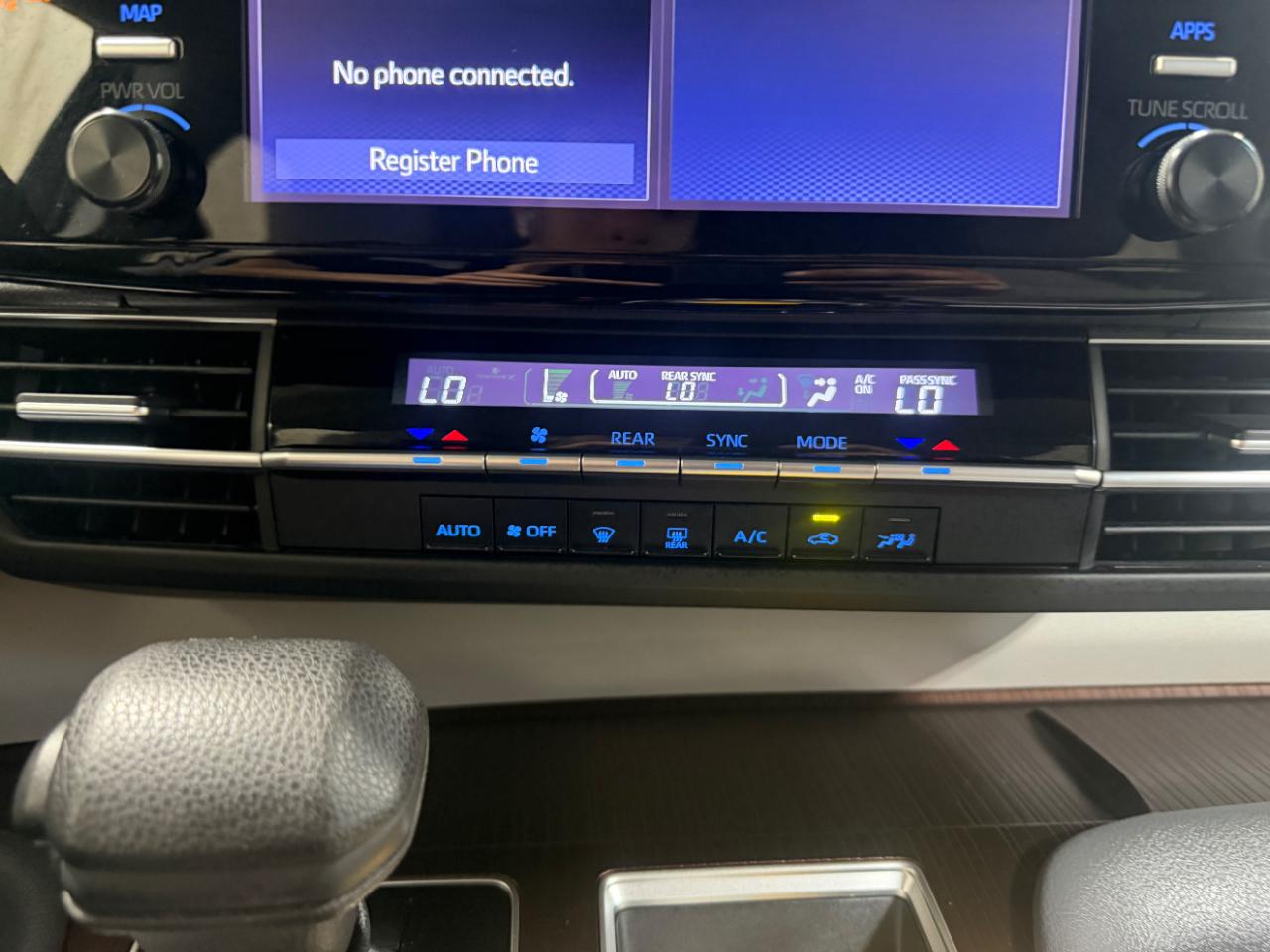 Toyota Sienna LE AWD 8-Passenger (Natl) 2023