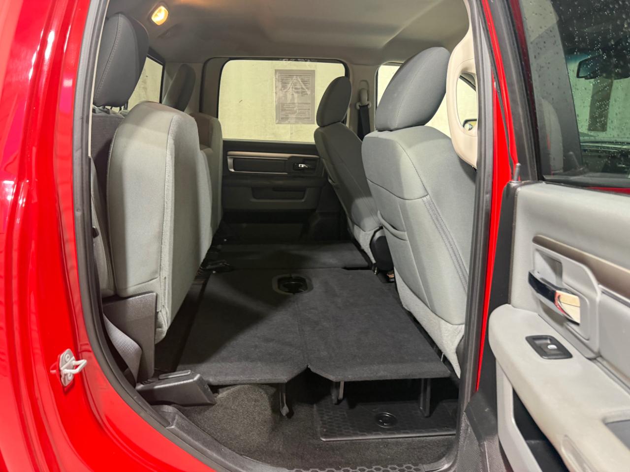 RAM 1500 4WD Crew Cab 140.5" Big Horn 2016