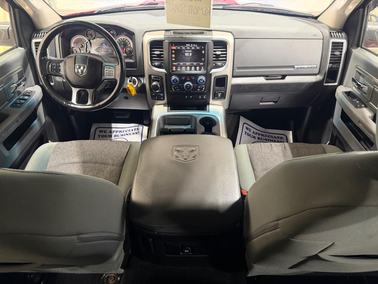 RAM 1500 4WD Crew Cab 140.5" Big Horn 2016