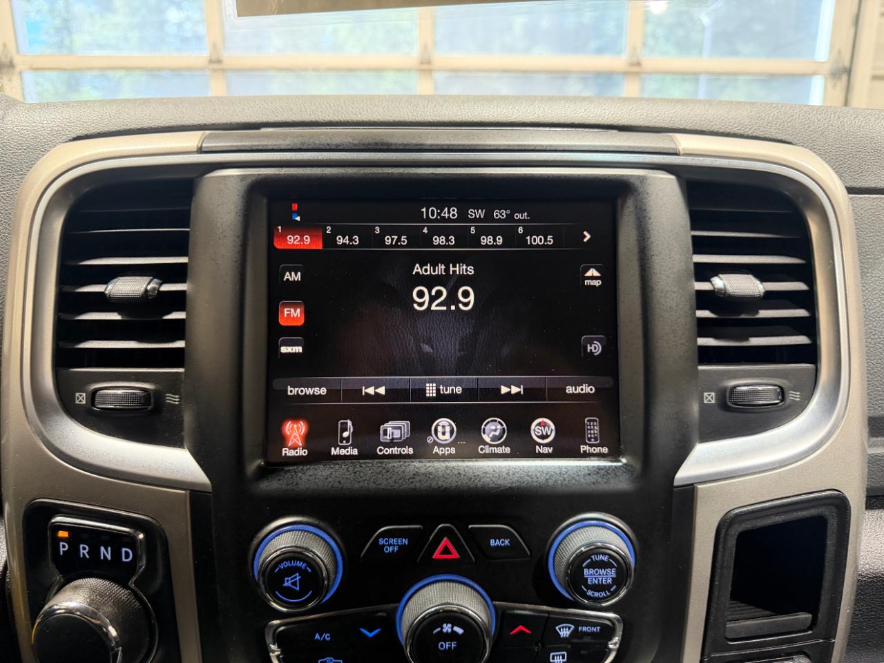 RAM 1500 4WD Crew Cab 140.5" Big Horn 2016