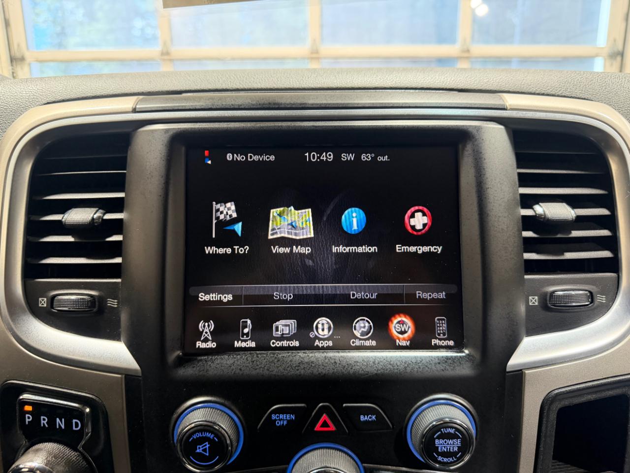 RAM 1500 4WD Crew Cab 140.5" Big Horn 2016