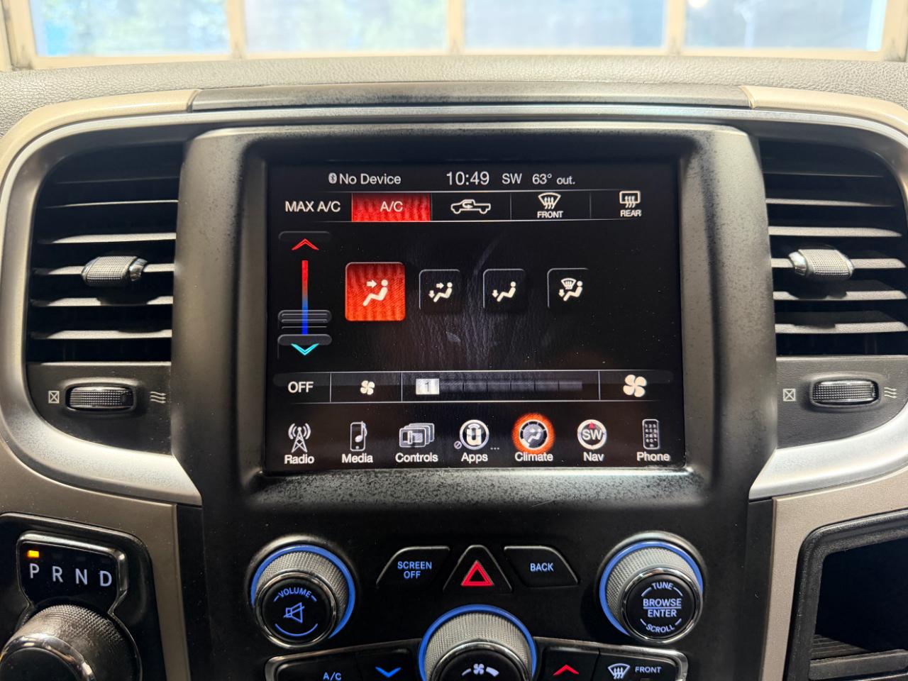 RAM 1500 4WD Crew Cab 140.5" Big Horn 2016