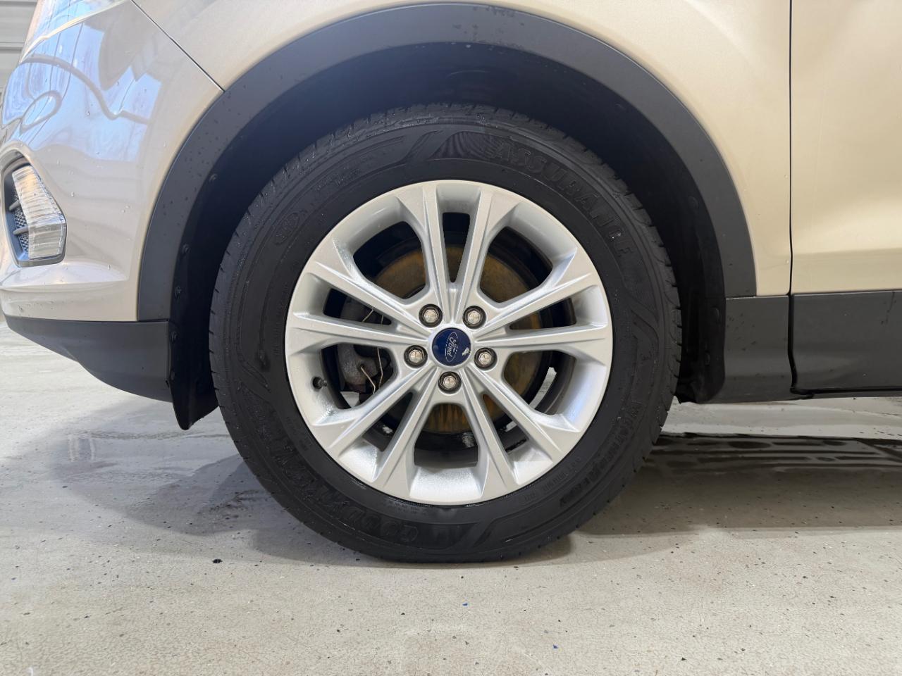 Ford Escape SE FWD 2017
