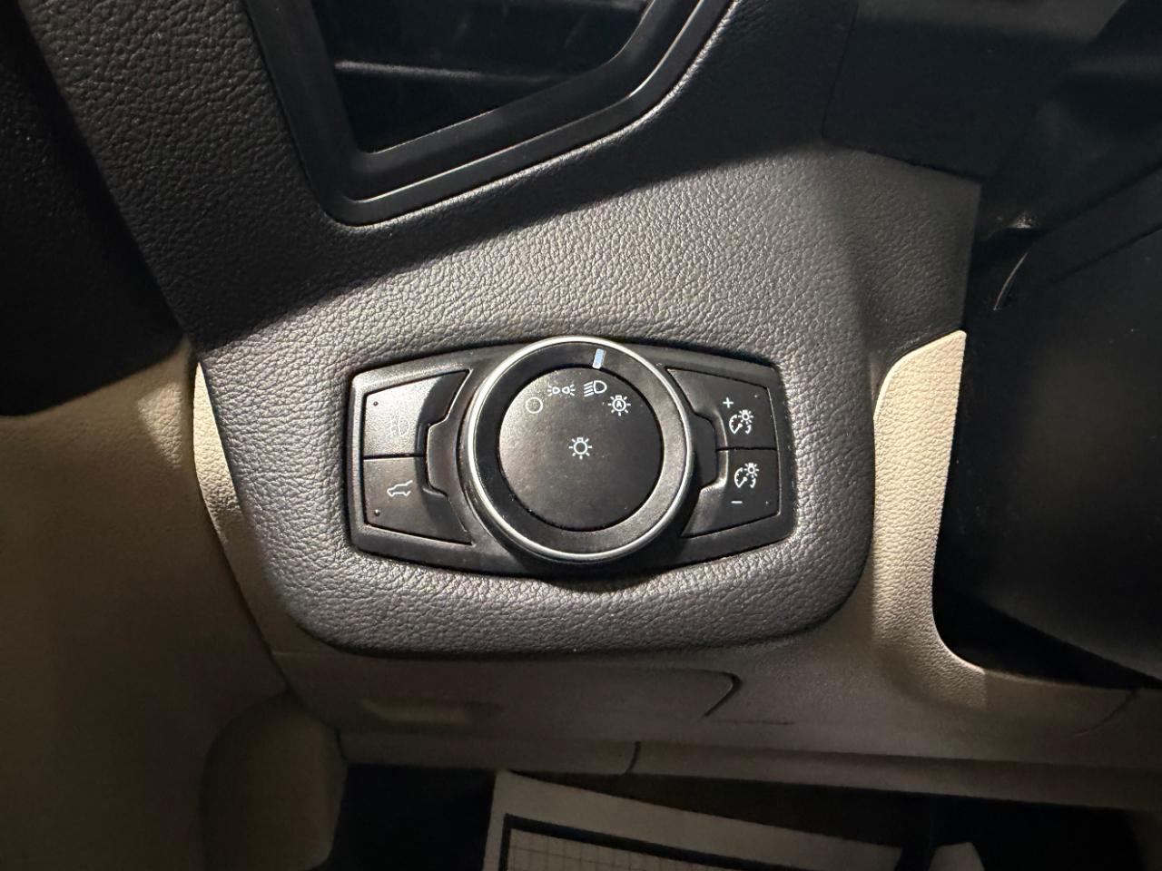 Ford Escape SE FWD 2017