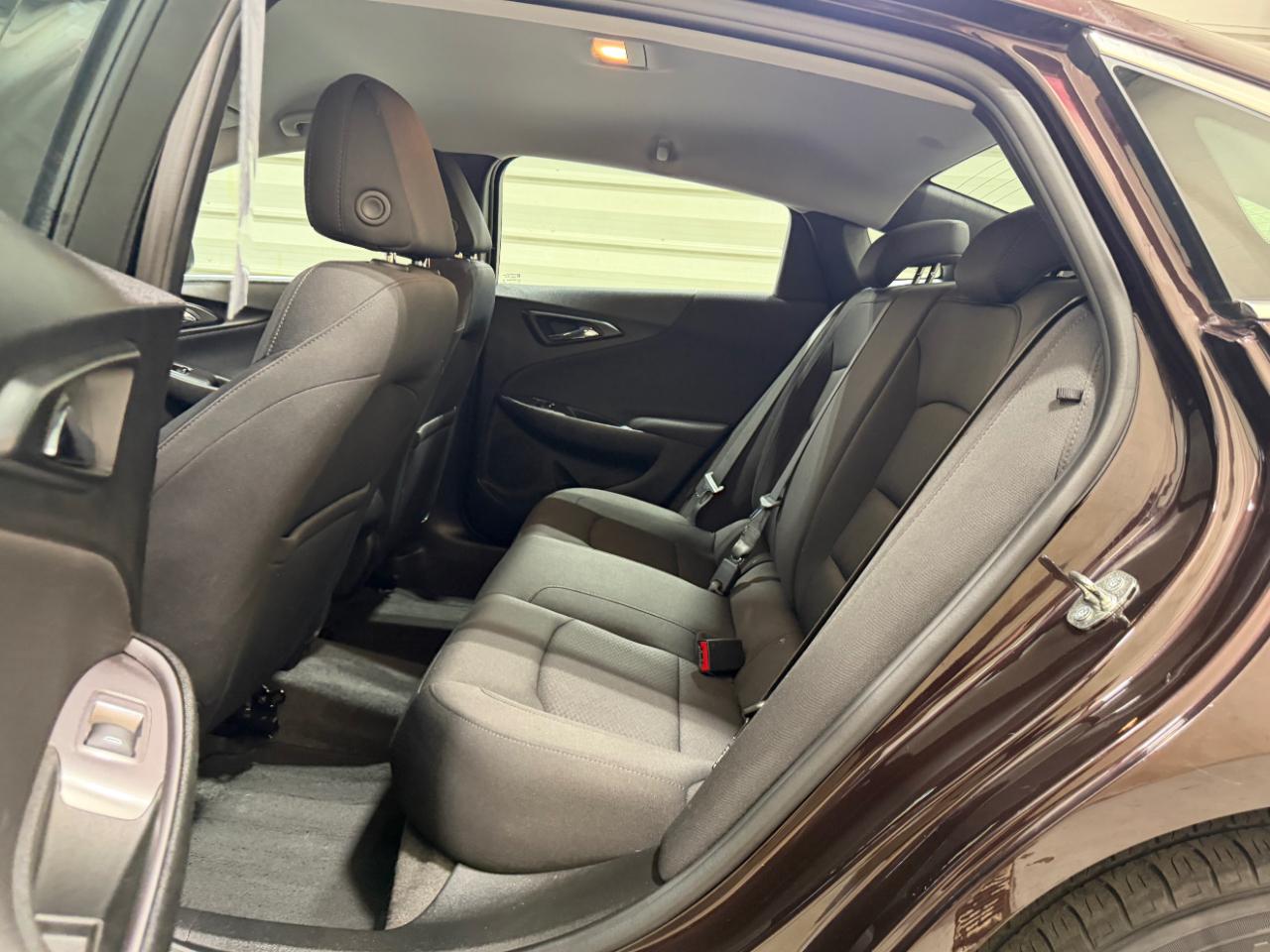 Chevrolet Malibu 4dr Sdn LS w/1LS 2020